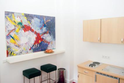 Dirazi Guesthouse & Apartments Gmbh Франкфурт на Майн Екстериор снимка